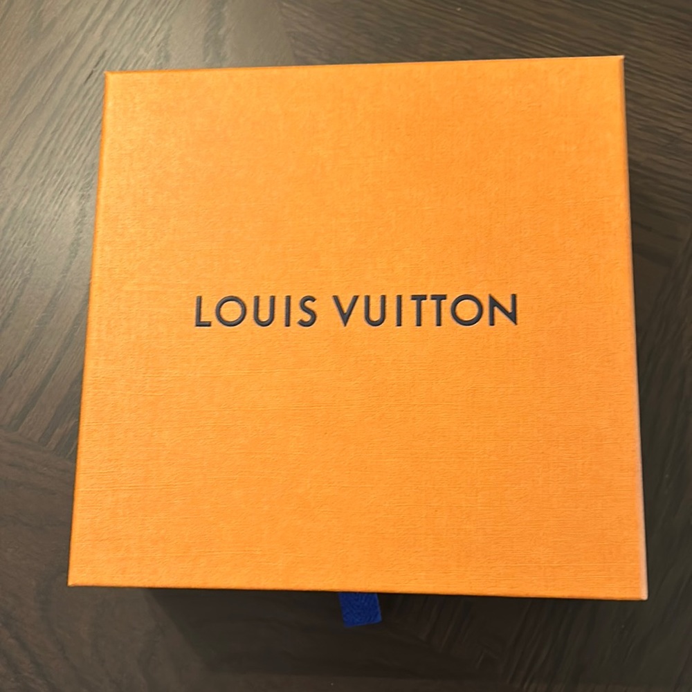 Louis Vuitton fabric strap